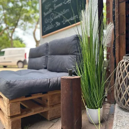 Campingplatz Baumzelt Rogerson