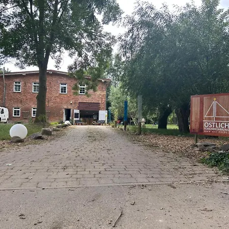 Baumzelt Rogerson Campingplatz